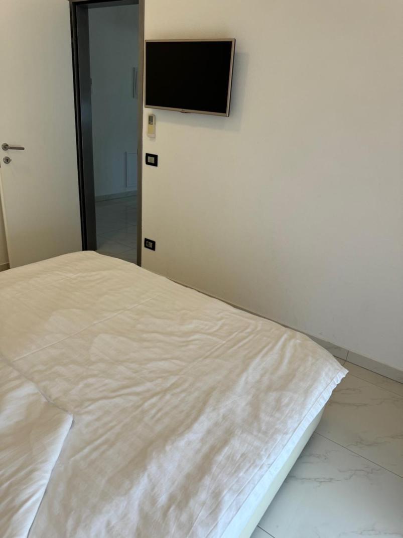 Funtana Appartements an der 1 Reihe vom Meer Exterior foto