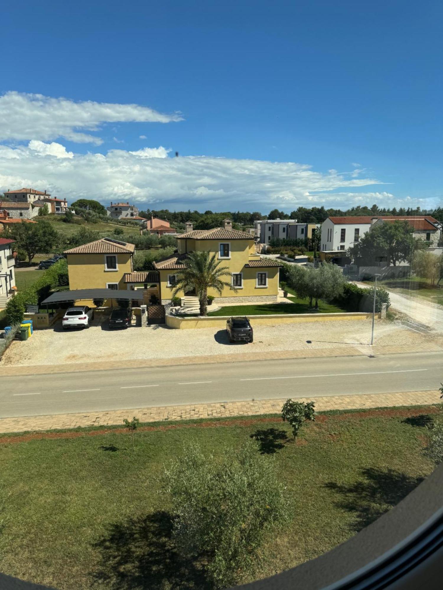 Funtana Appartements an der 1 Reihe vom Meer Exterior foto