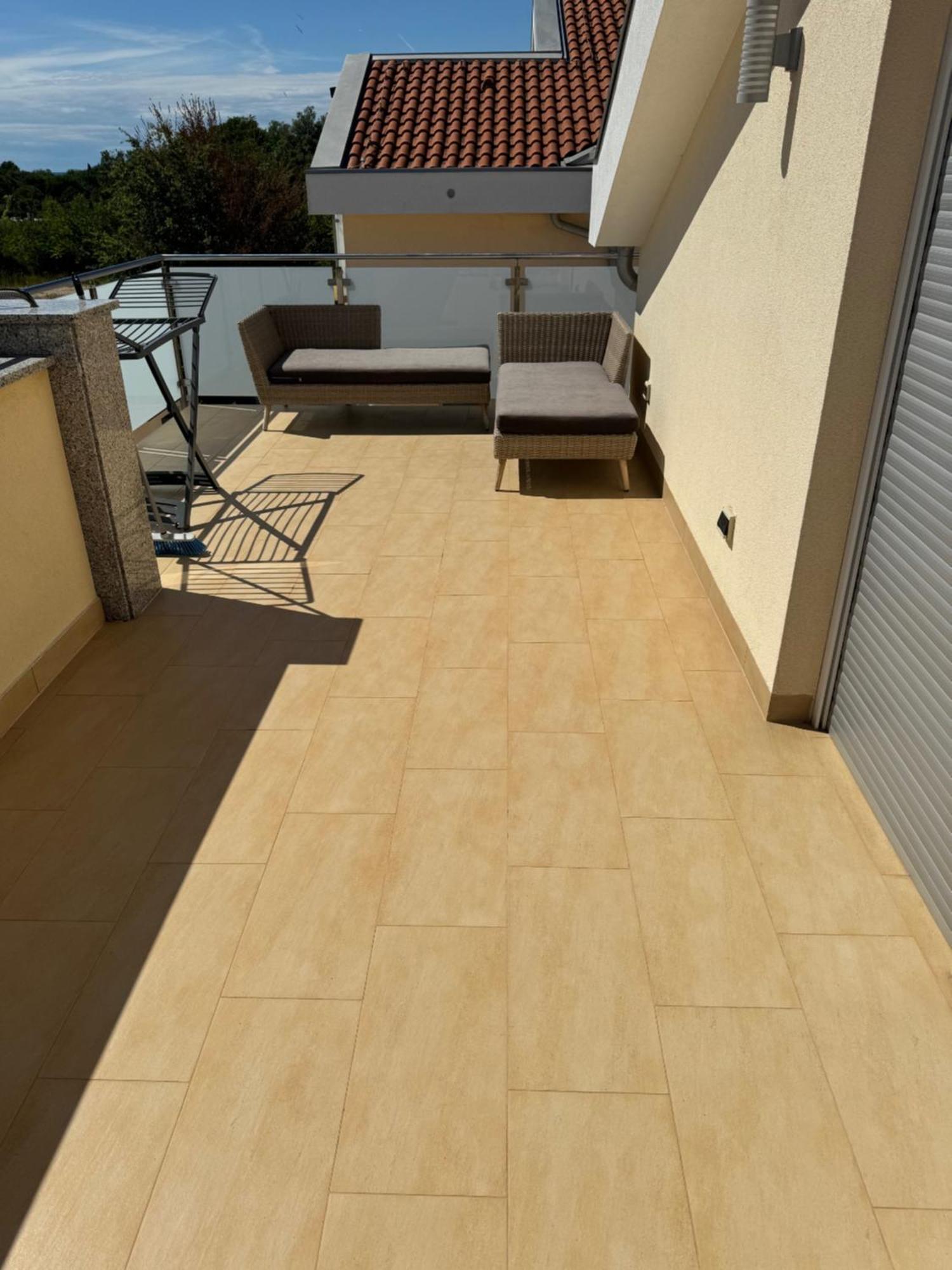 Funtana Appartements an der 1 Reihe vom Meer Exterior foto