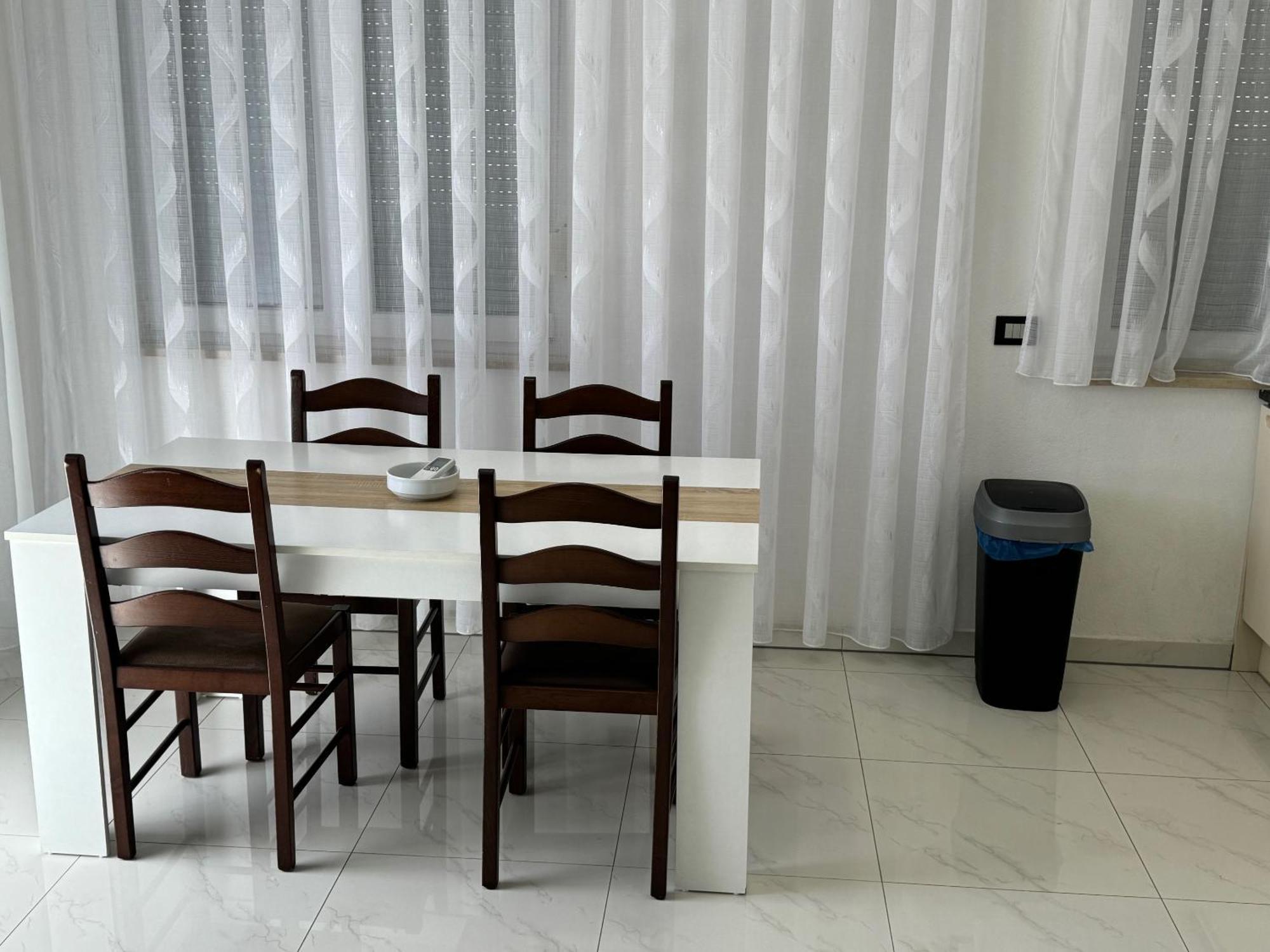 Funtana Appartements an der 1 Reihe vom Meer Exterior foto