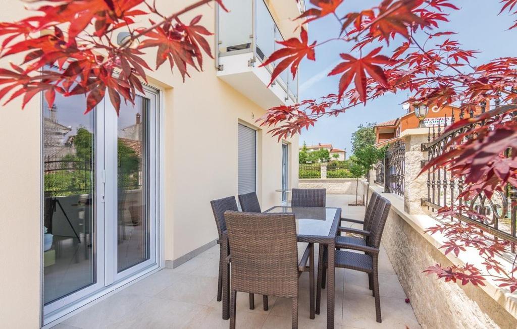 Funtana Appartements an der 1 Reihe vom Meer Exterior foto